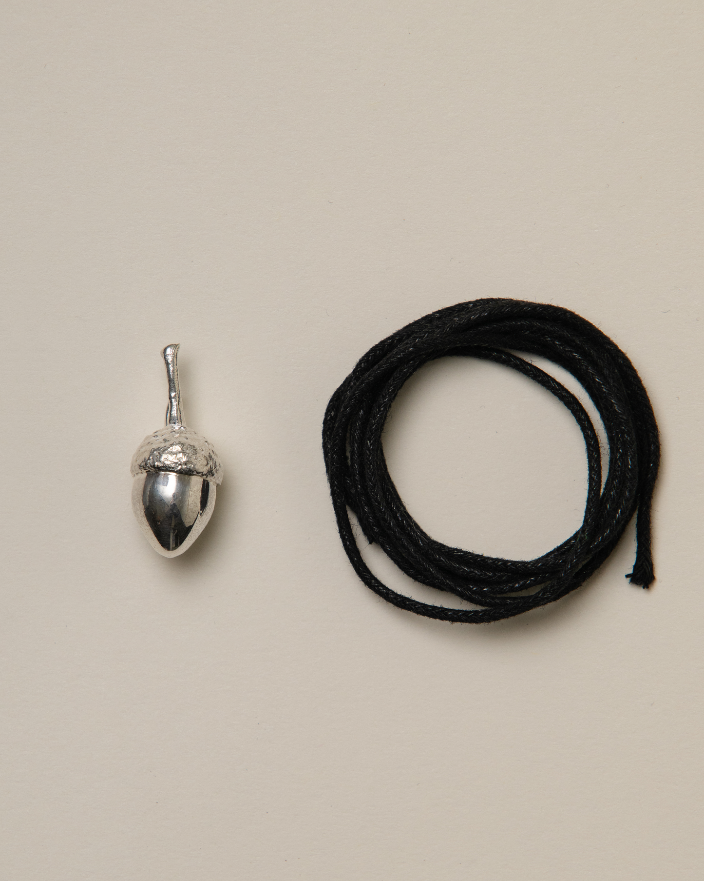 Summer edit: Acorn pendant + loop