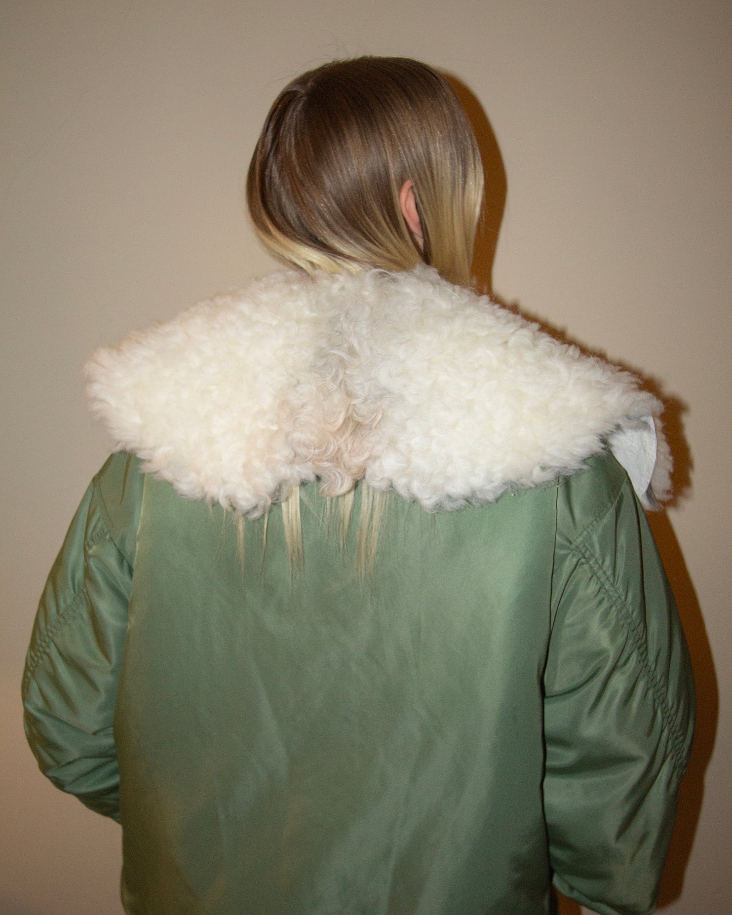 Sheepskin collar v16